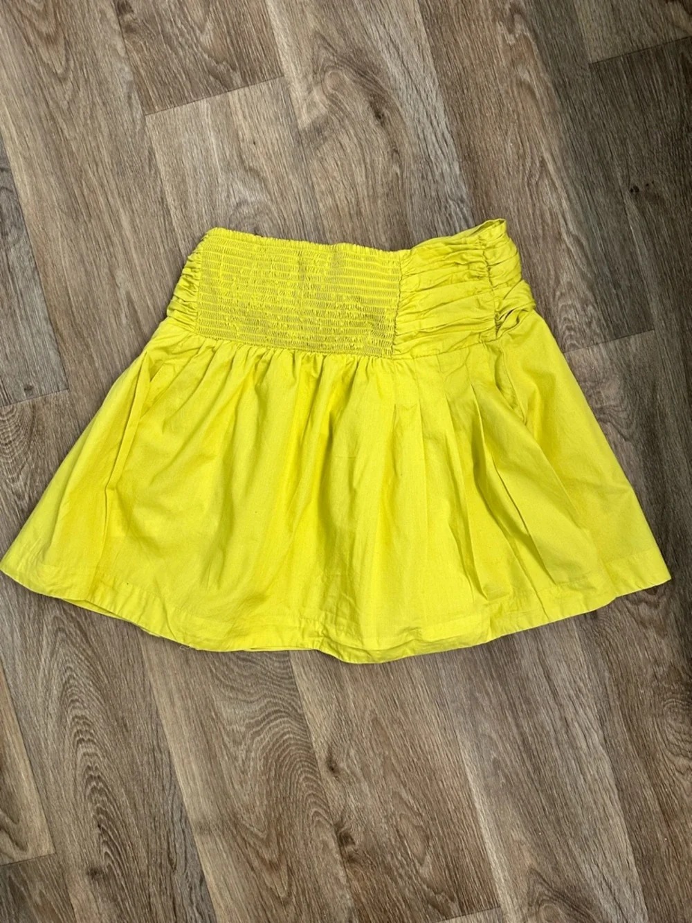 Anthropologie Yellow Mini Skirt Pleated Tie Waist High Waist Flowy Size M - Picture 5 of 5